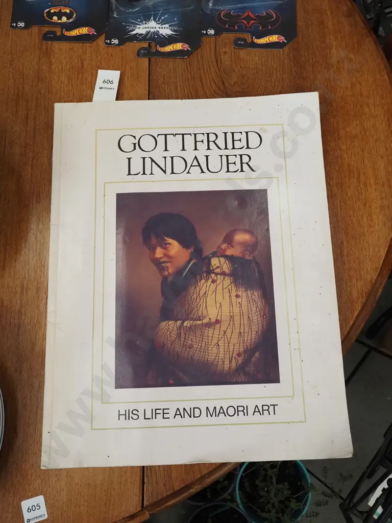 Gottfried Lindauer book Image 1++