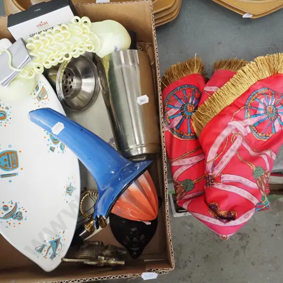 box; telephone handle, dishes, lemon squeezer etc