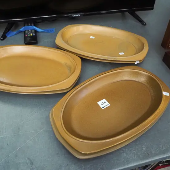 Temuka pottery steak plates
