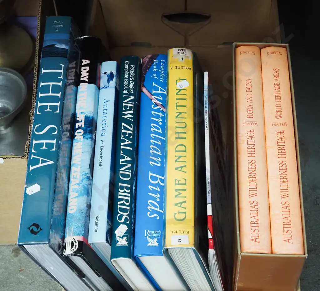 box of books Image 1++