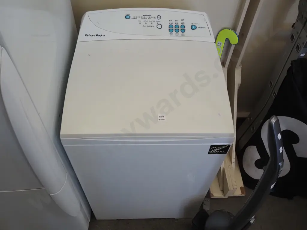 F&P top load washing machine Image 1++