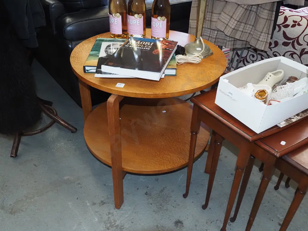 puriri deco end table Image 1++