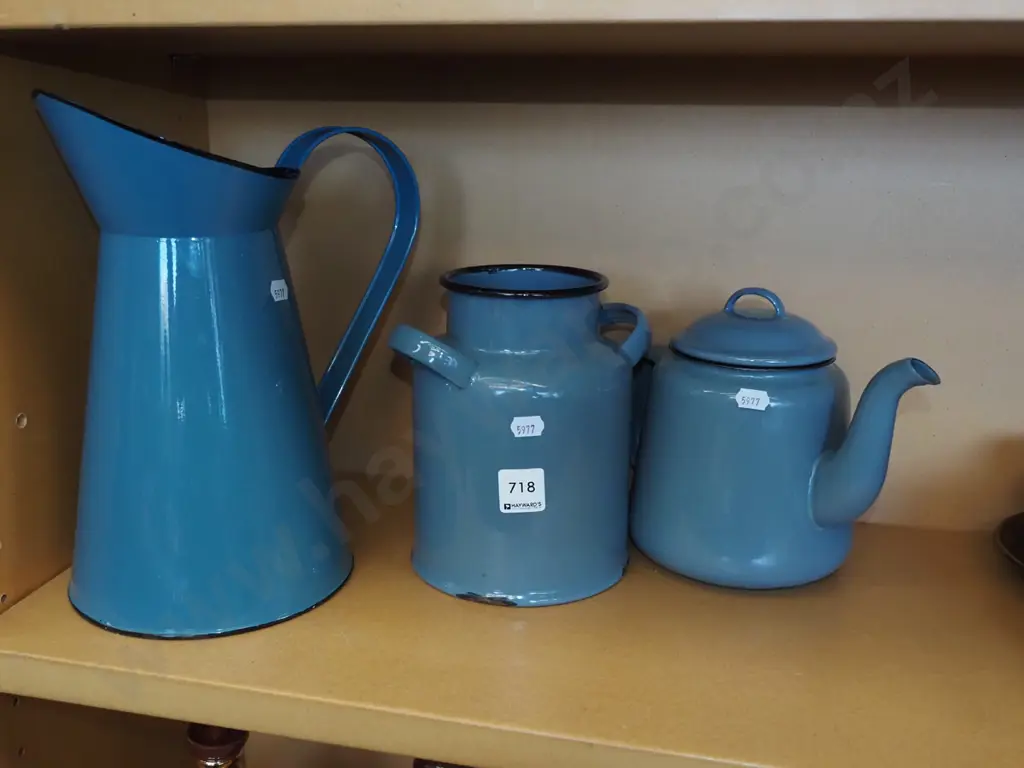 enamel jug, teapot, mini milkcan Image 1++