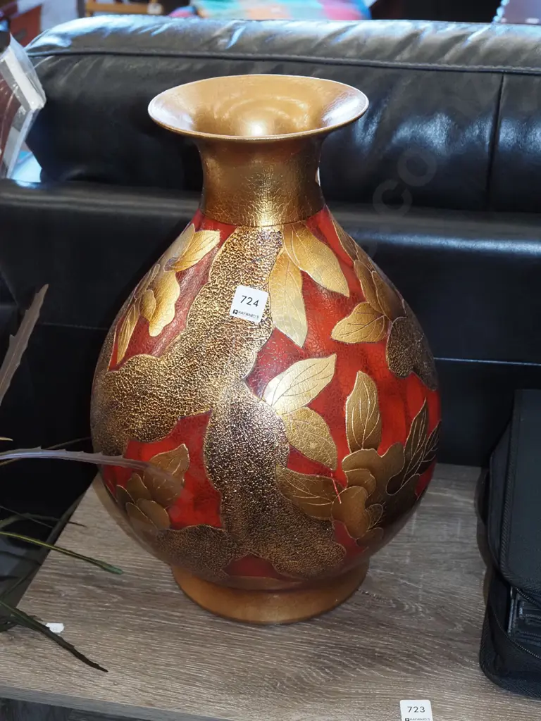 large red and gold vase H470 Image 1++