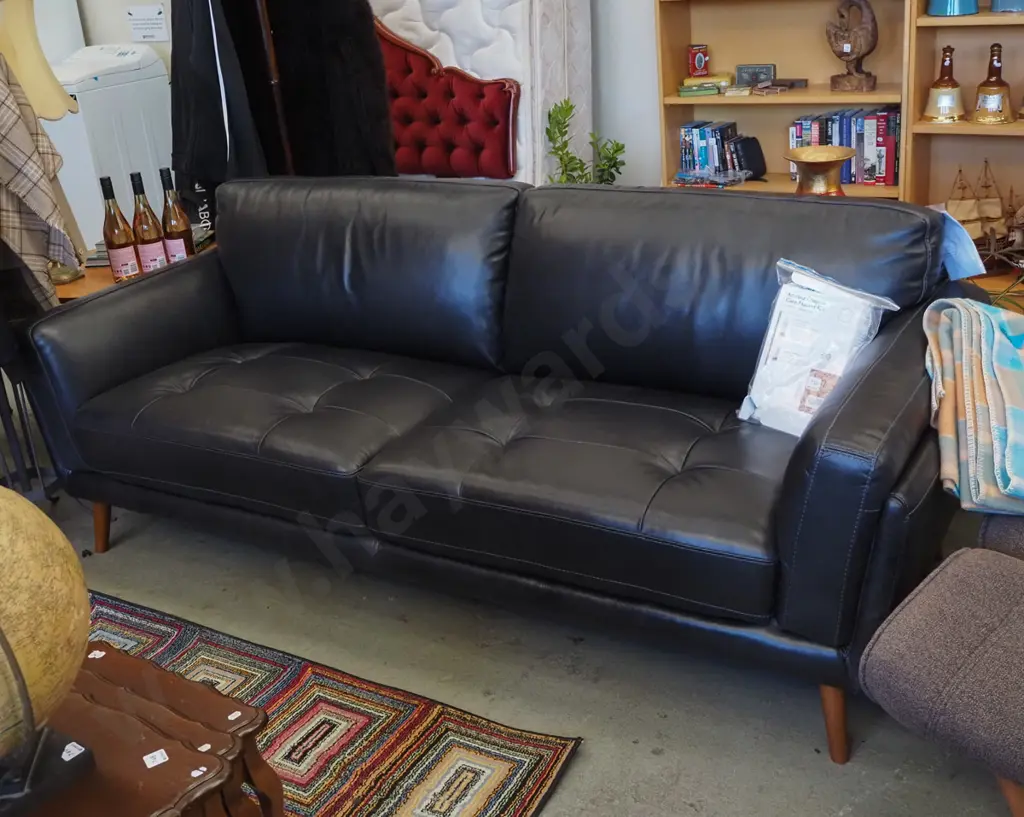 black leather modern 3 seater settee in as new condition H850 W2130 D890 Image 1++