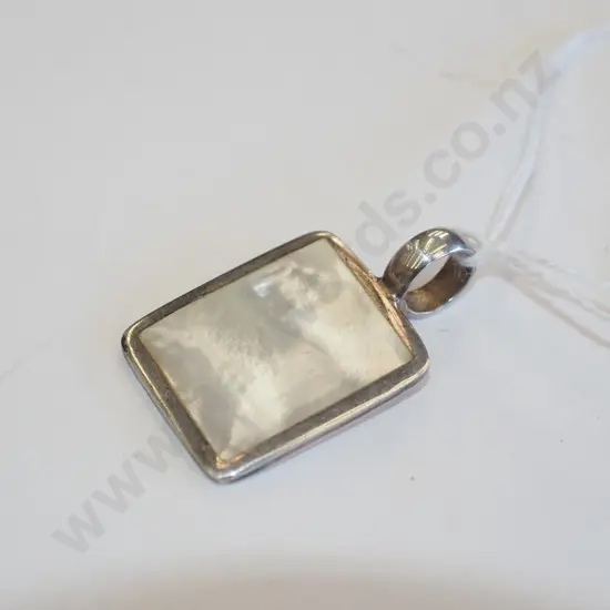 sterling silver and mother of pearl pendant