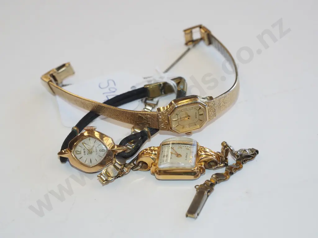 3x ladies wristwatches Image 1++