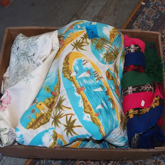 box; retro sleeping bag, table cloth etc
