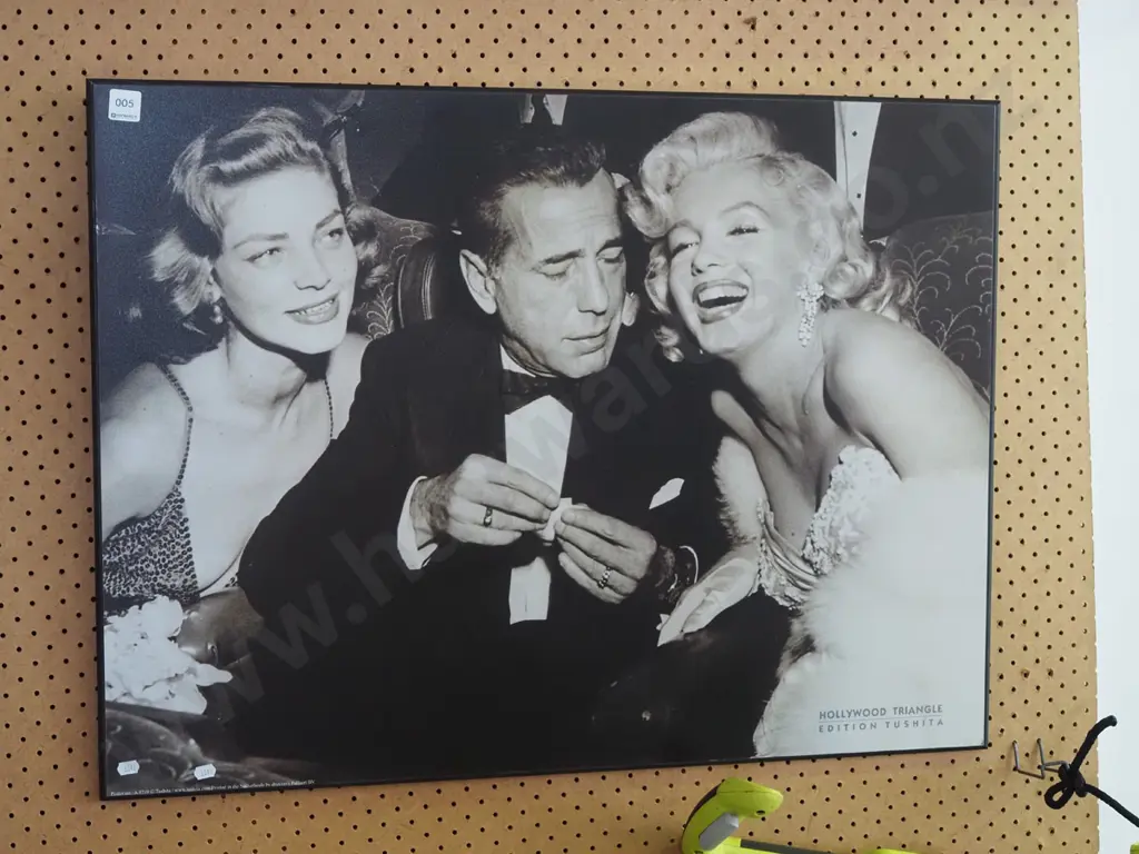 framed photo print- Hollywood Triangle Image 1++