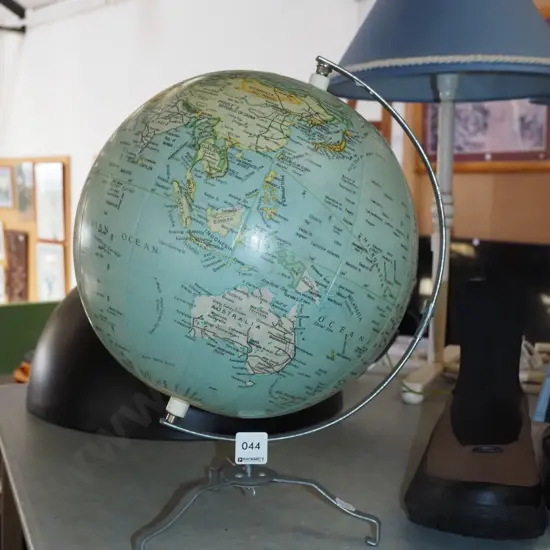 inflatable world globe on stand H360