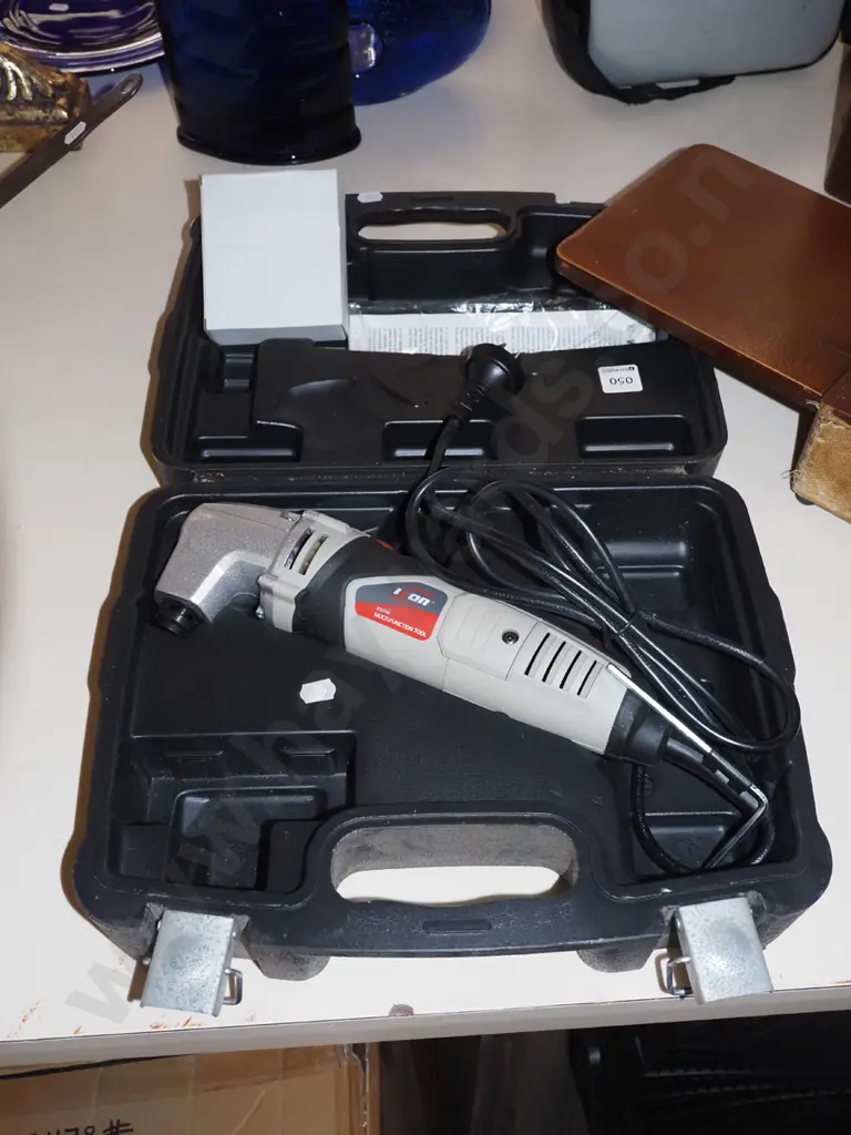 as new cased Icon multi tool Image 1++