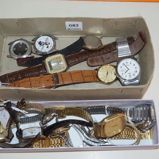 2x boxes of wristwatches