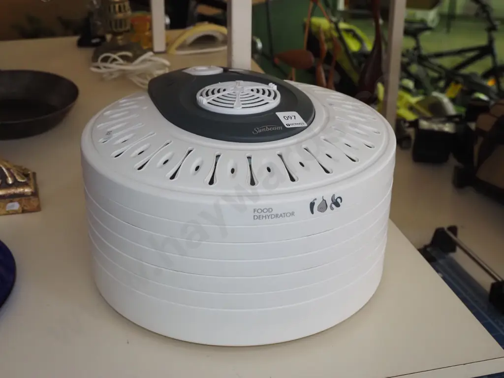 Sunbeam food  dehydrator Image 1++