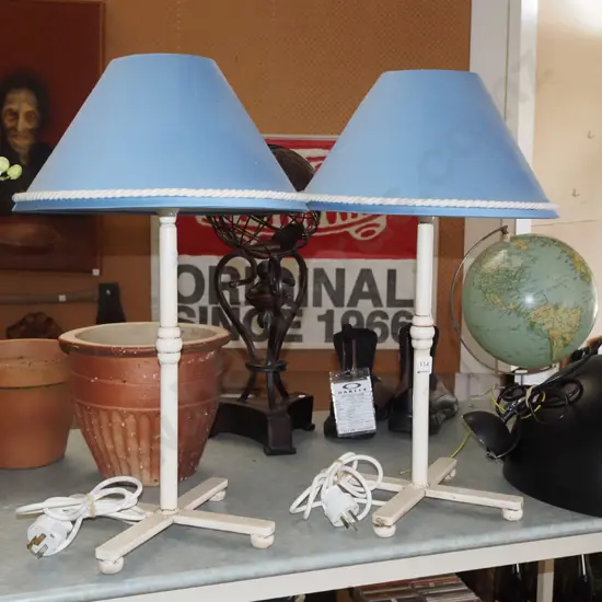 pair of metal based table lamps H600