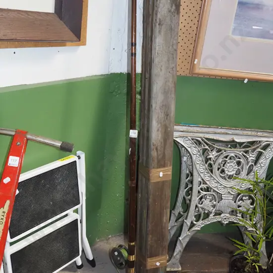 vintgae wooden surfcaster with reel - no top section