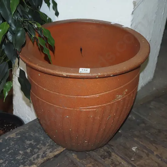 terracotta planter H350