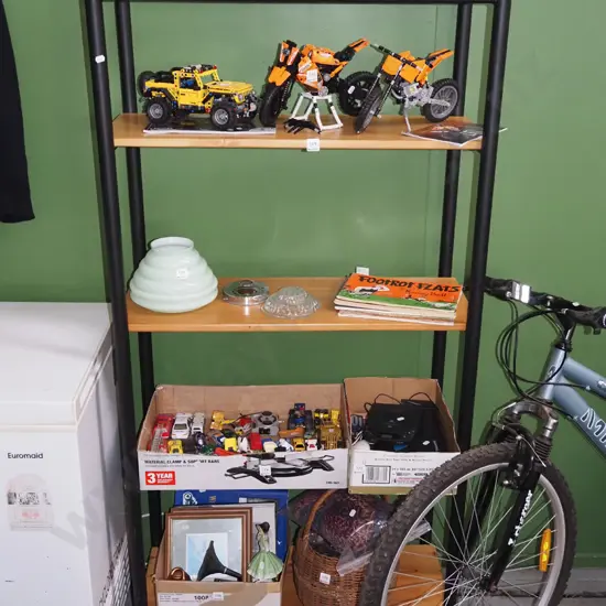 metal and wood display shelves/bookcase H690 W790 D360