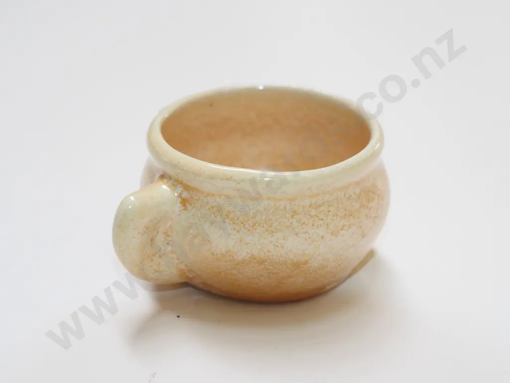 small Crown Lynn cup H40 Image 1++