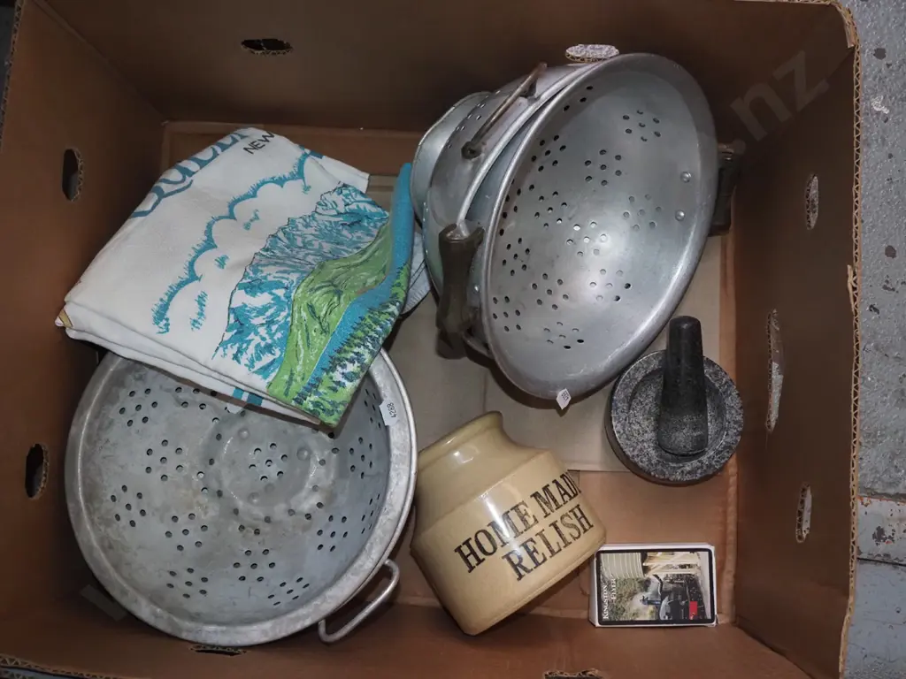 box; colanders, Queenstown tea towel etc Image 1++
