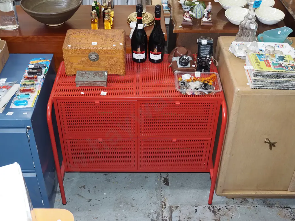 metal 4 drawer chest H700 W840 D500 Image 1++