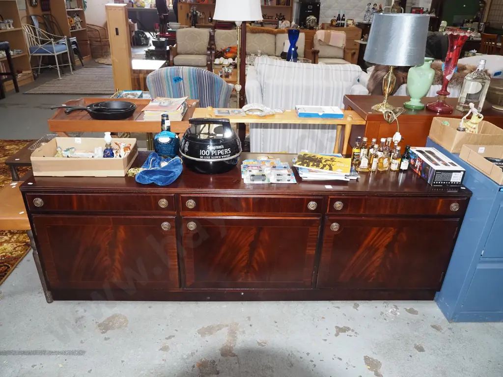 mahogany 3 drawer 3 door sideboard H610 W1800 D410 Image 1++