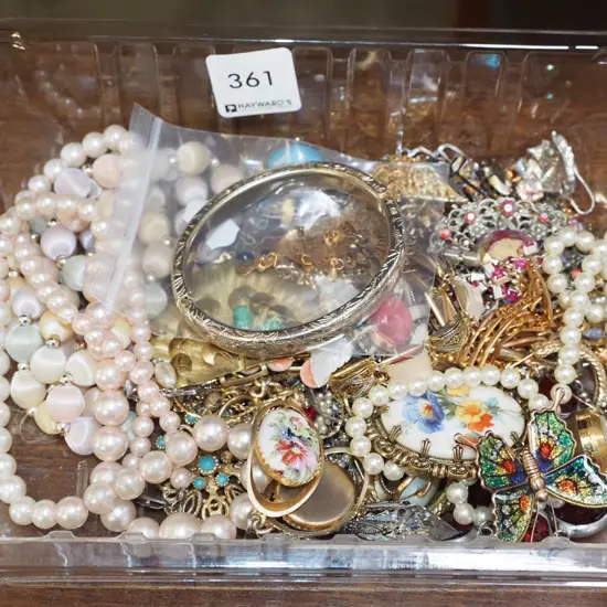 tray of costume jewellery