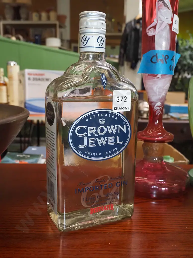 bottle Beefeater Crown Jewel gin - 1L - seal intact however neckline is low Image 1++