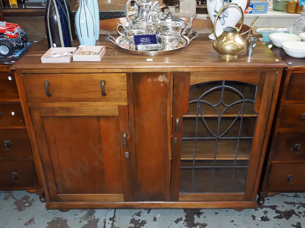  Edwardian sideboard - 1 leadlight,1 soldi drawer, 1 door, small triangular mirror on top H990 W1160 D500 Image 1++