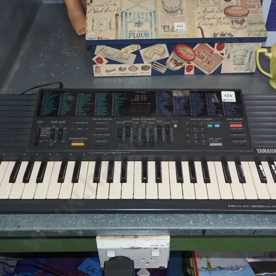 Yamaha PSS/380 keyboard