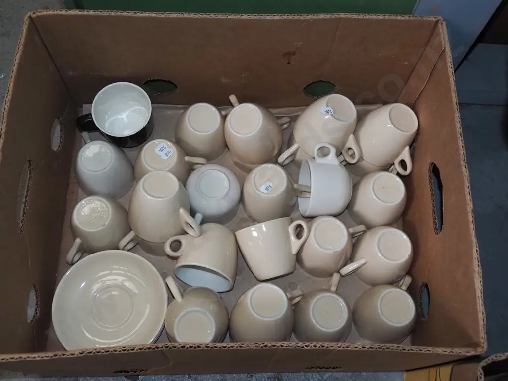 box; Crown Lynn tea cups, saucers Image 1++