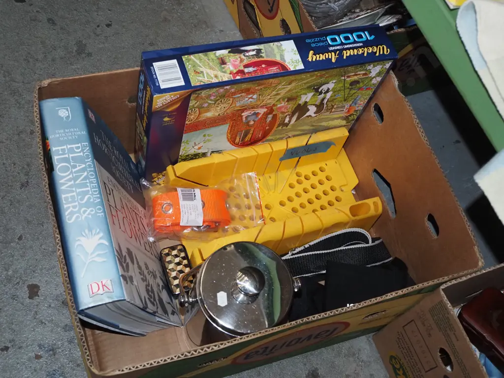 box; puzzle, mitre box, ice bucket etc Image 1++