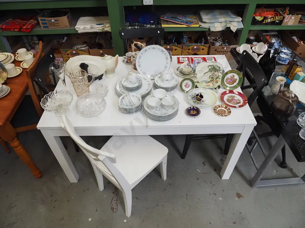 contemporay white painted extending dining table with 4  chairs Unextended H740 W1410 D840 Image 1++