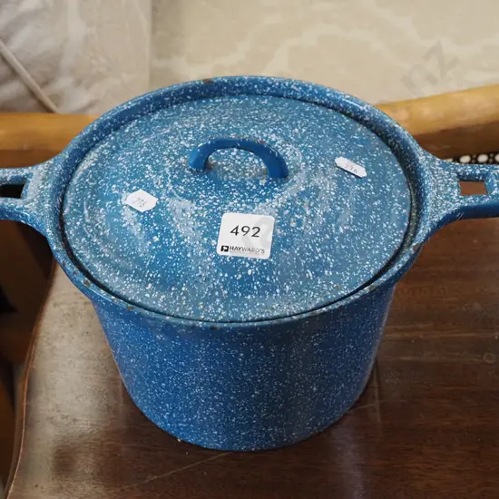 cast iron and blue speckled enamel casserole Diam200