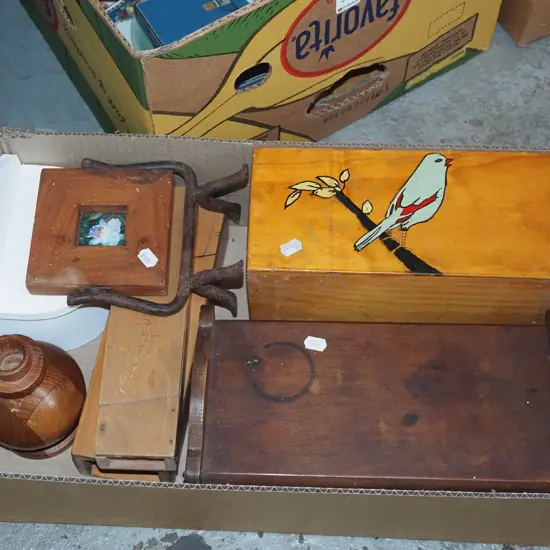 box; various wooden boxes, small photo frame etc
