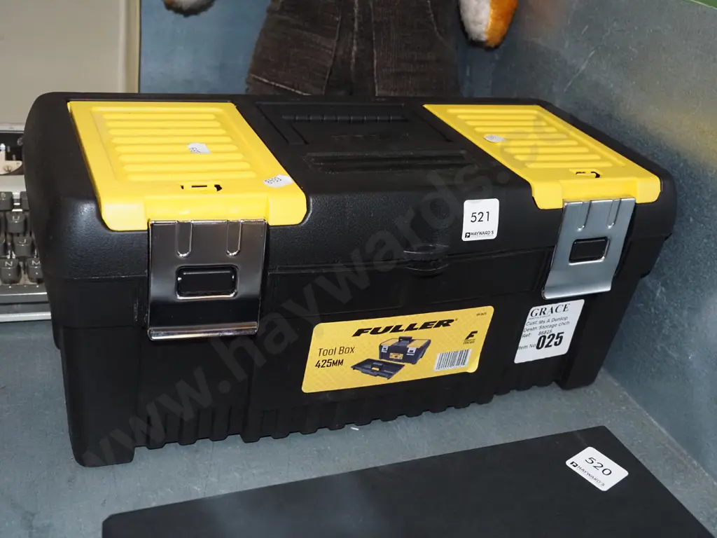 Fuller plastic tool box Image 1++