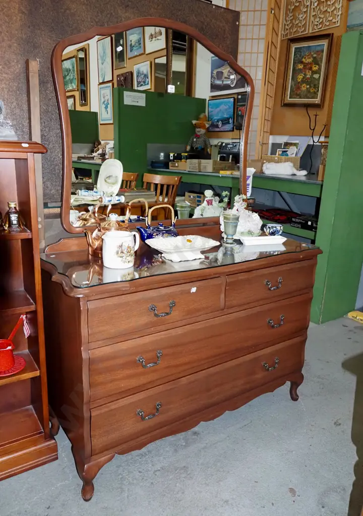 mahogany cab leg 4 drawer mirror back dresser H1600 W1030 D430 Image 1++