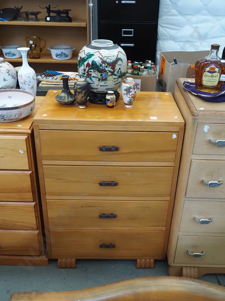 rimu 4 drawer tallboy H820 W600 D360 Image 1++