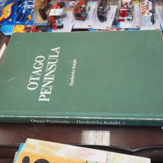 Hardwicke Knight Otago Peninsula book