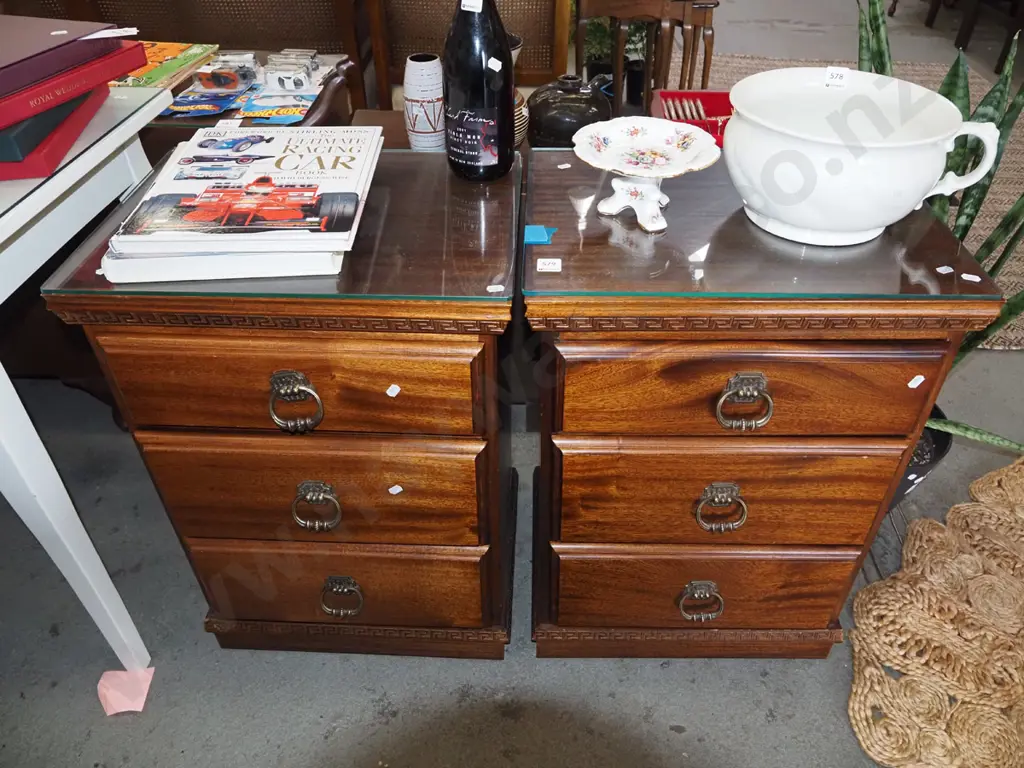 pair of mahogany 3 drawer bedside cabinets Image 1++