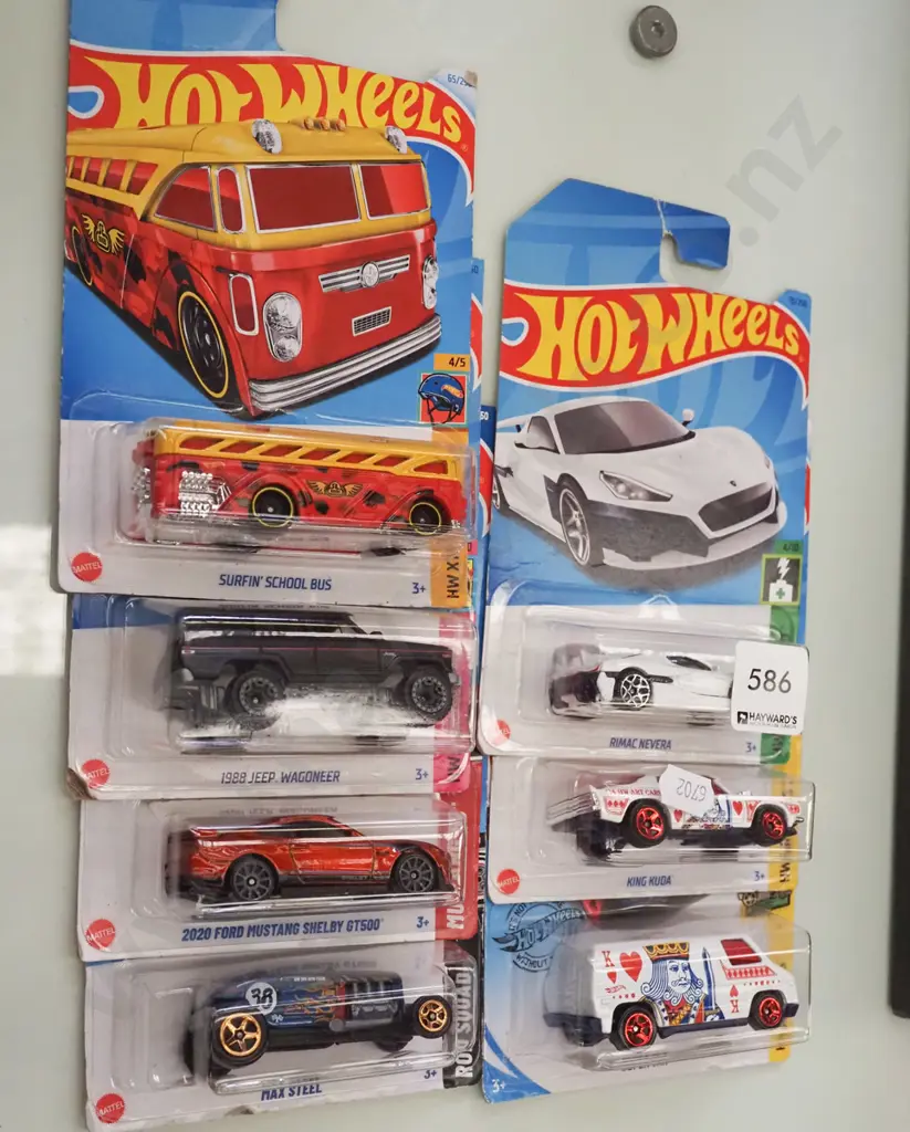 7x as new carded Hotwheels vehicles Image 1++