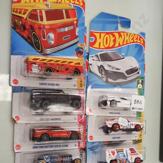 7x as new carded Hotwheels vehicles