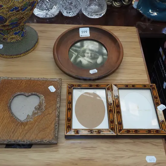 small circular cherub print Diam165,  photo frames