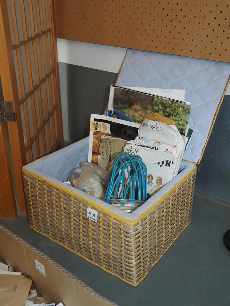 woven plastic sewing box; buttons, patterns etc Image 1++