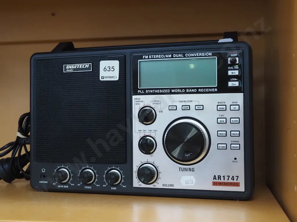 Digitech FM/AM radio  Image 1++