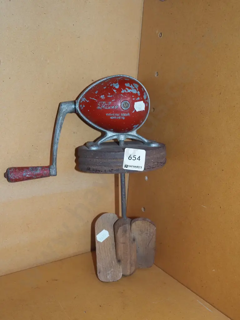 vintage crank and pats for butter churn Image 1++