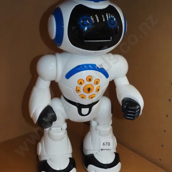 toy plastic robot As Is No Returns H330