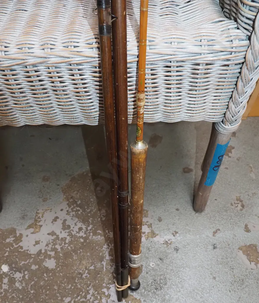 1x split cane fishing rod, 1x other vintage mismatched fishing rod Image 1++
