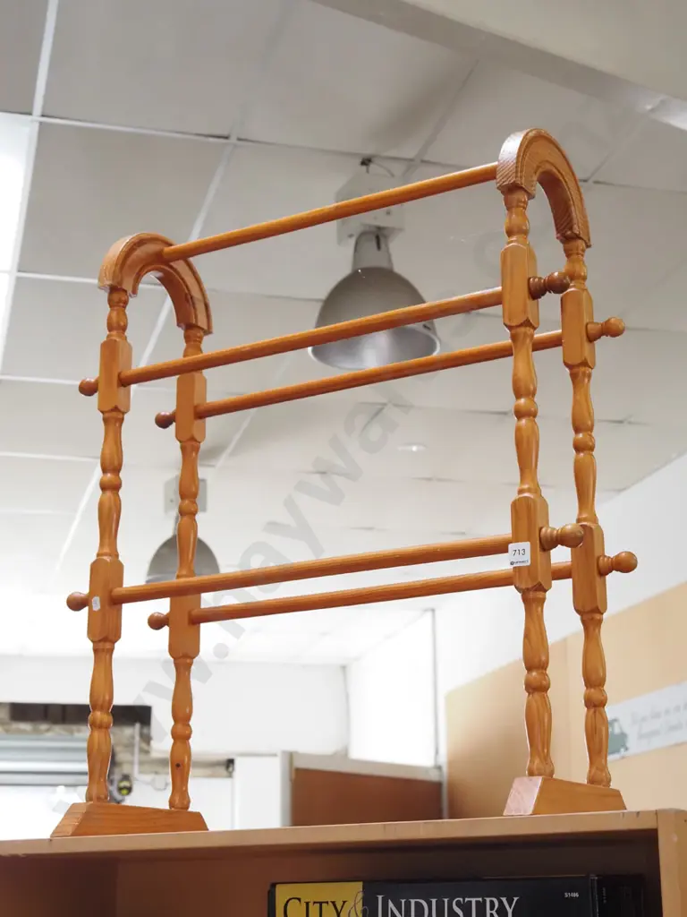 wooden towel rail Image 1++