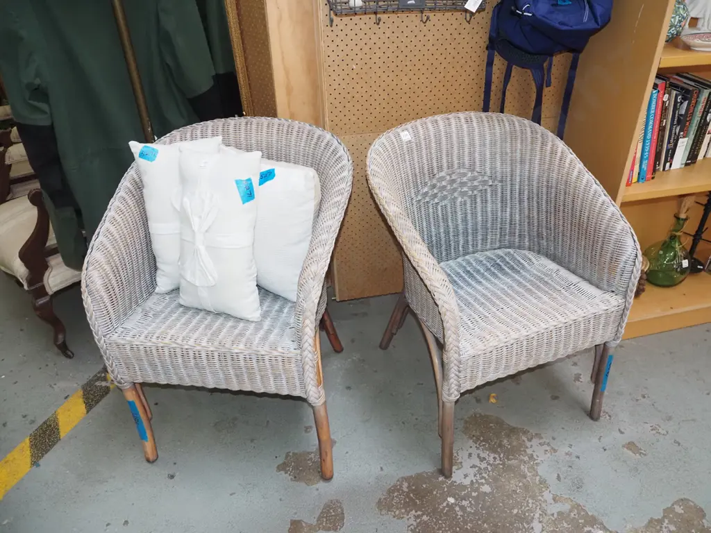 2x woven cane tub chairs Image 1++