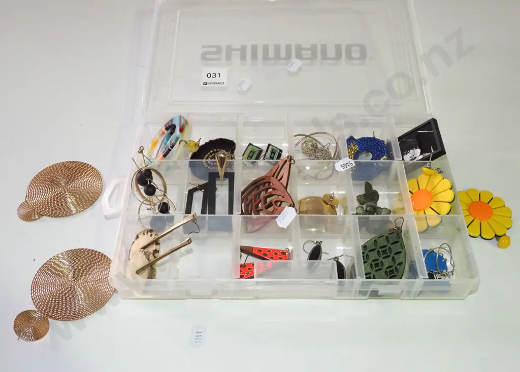 organiser of earrings Image 1++